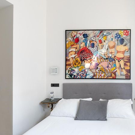 ホテル アイエロ ルームズ ミラノ エクステリア 写真